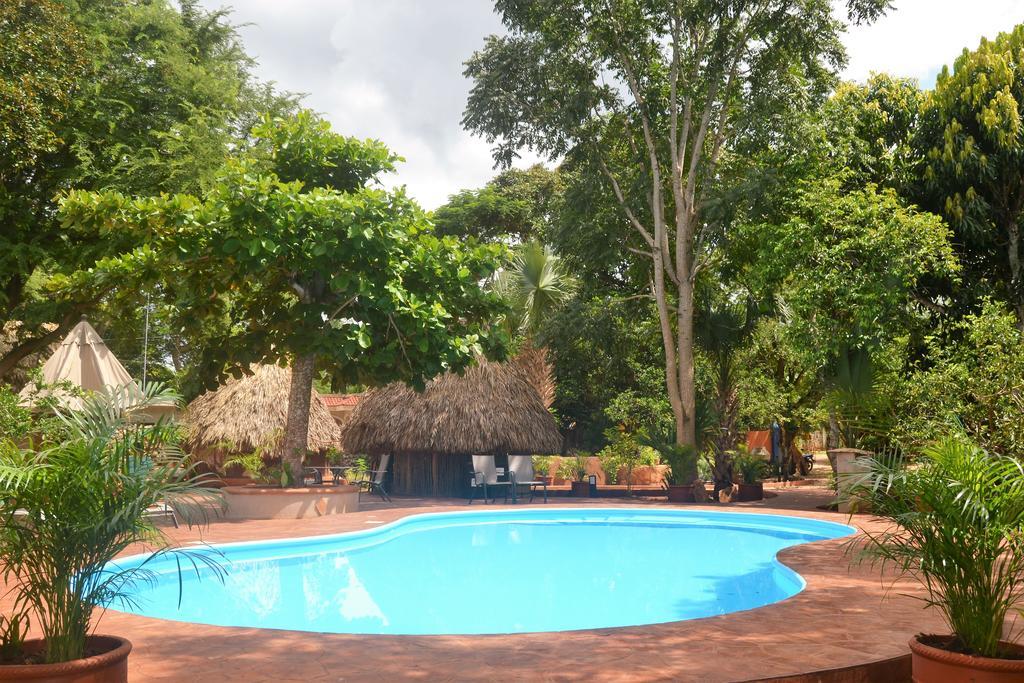 The Flycatcher Inn Retreat Hotel Santa Elena Bagian luar foto