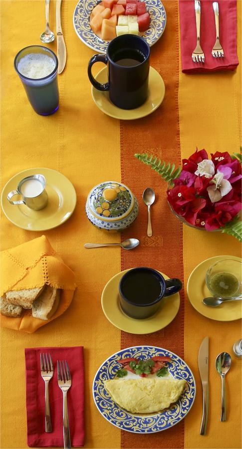 The Flycatcher Inn Retreat Hotel Santa Elena Bagian luar foto
