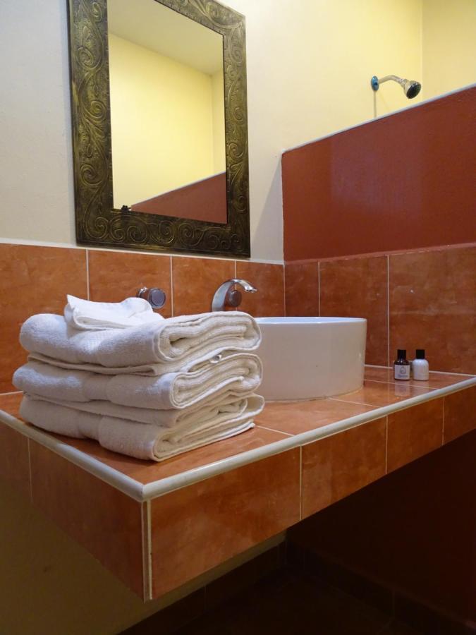 The Flycatcher Inn Retreat Hotel Santa Elena Bagian luar foto